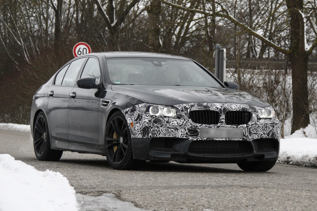 Erwischt: Erlkönig BMW M5  – Facelift für BMWs großen Bollerwagen