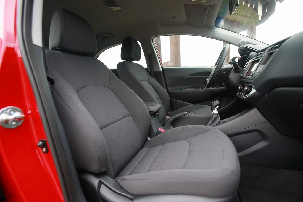 Fahrbericht Kia Rio 1.4 Edition 7: Schicke Schalter und etwas müder Motor