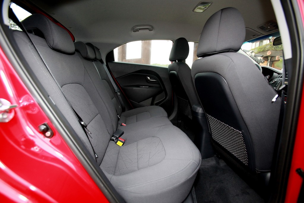 Fahrbericht Kia Rio 1.4 Edition 7: Schicke Schalter und etwas müder Motor