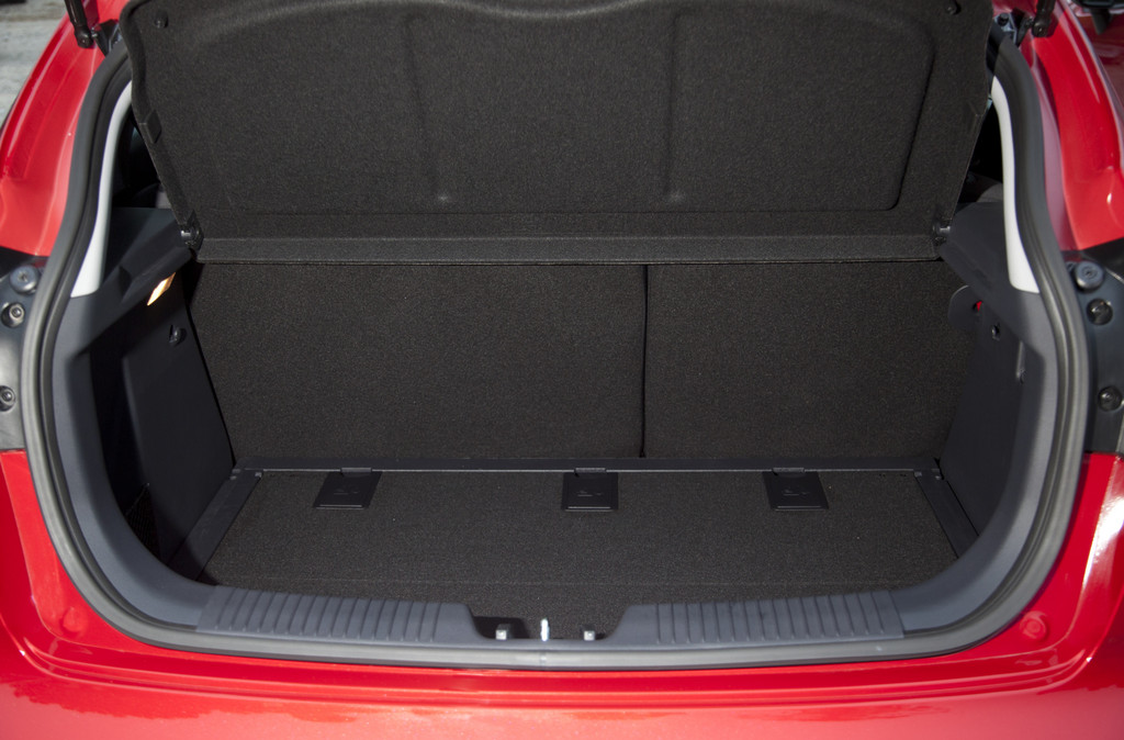 Fahrbericht Kia Rio 1.4 Edition 7: Schicke Schalter und etwas müder Motor