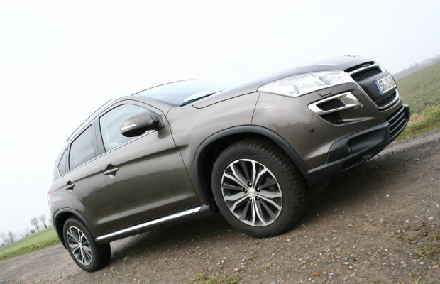 Fahrbericht Peugeot 4008 Allure HDi 150: Gute Gene