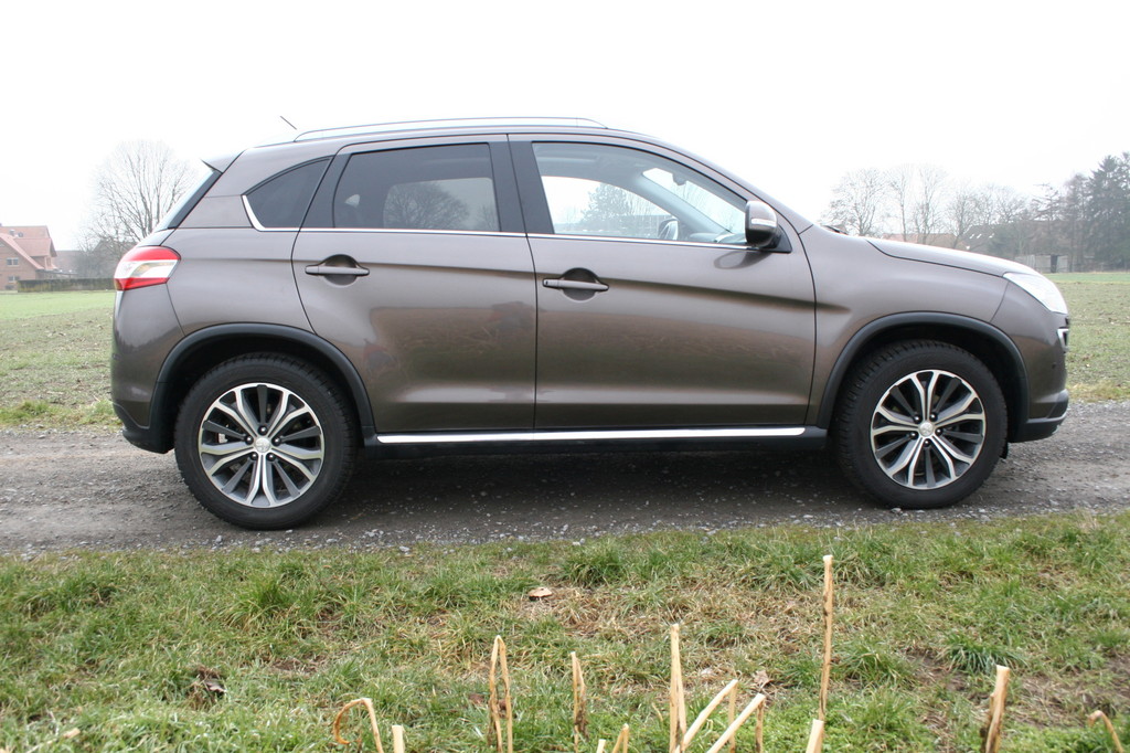 Fahrbericht Peugeot 4008 Allure HDi 150: Gute Gene