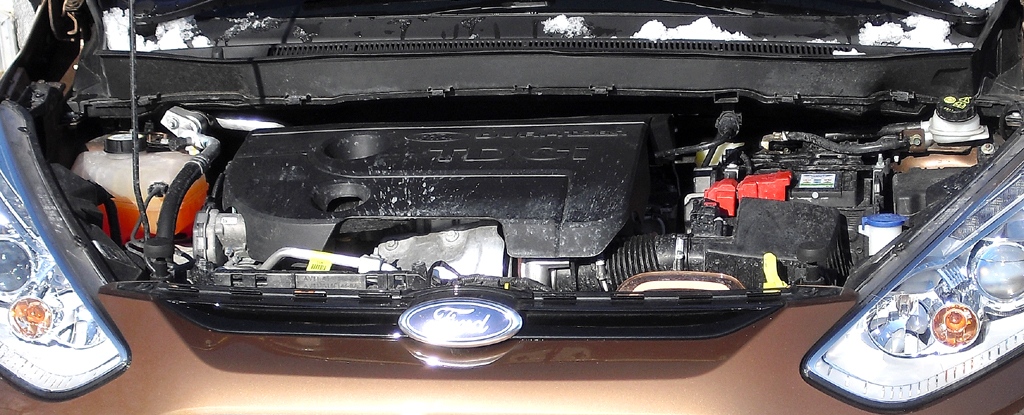 Ford B-Max: Blick auf den 1,6-Liter-Selbstzünder. 