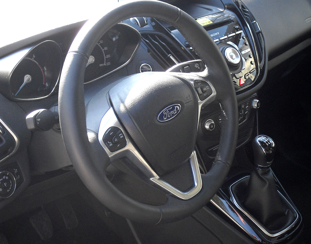 Ford B-Max: Blick ins Cockpit. 
