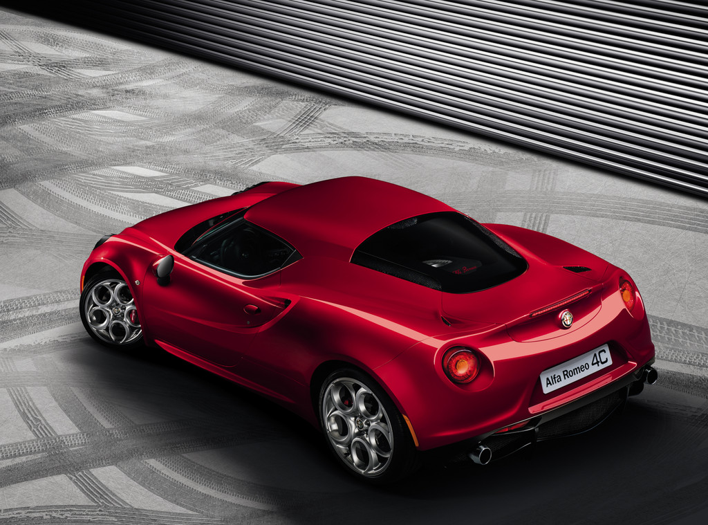 Genf 2013: Alfa Romeo zeigt Weltpremiere des 4C