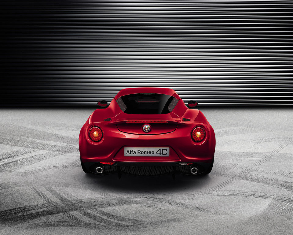 Genf 2013: Alfa Romeo zeigt Weltpremiere des 4C
