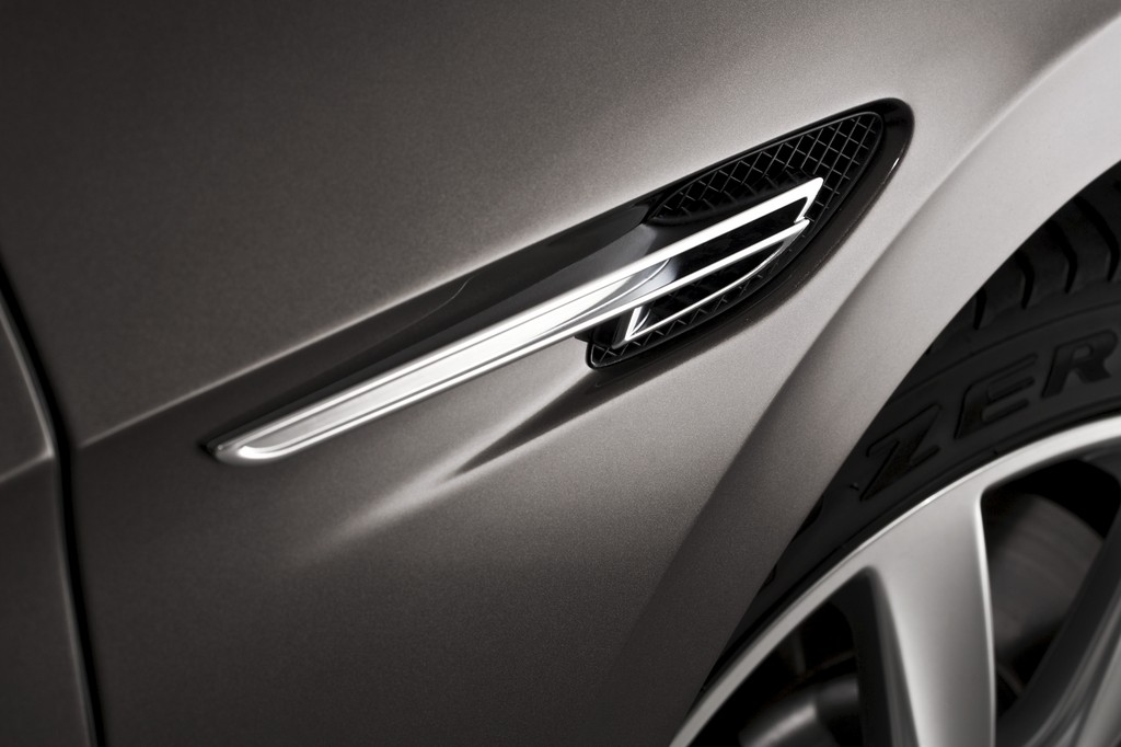 Genf 2013: Bentley Flying Spur – noch eine Spur schneller