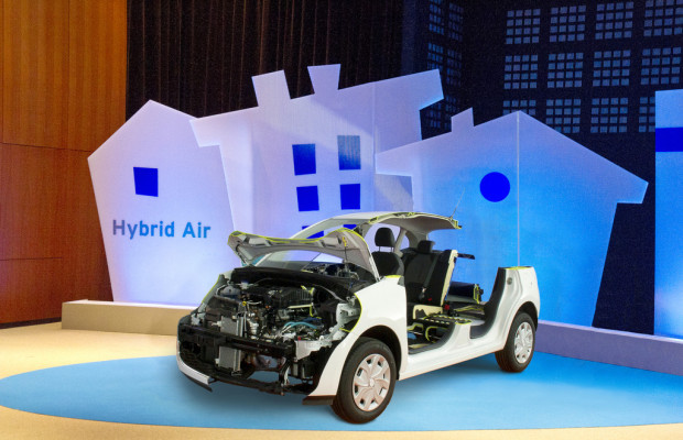 Genf 2013: Citroen Hybrid Air fährt