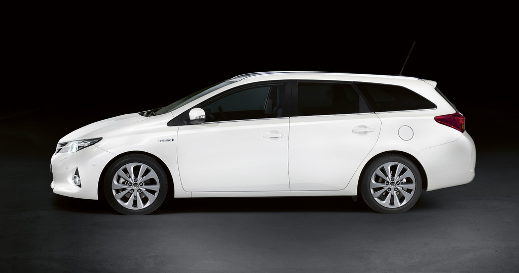 Genf 2013: Toyota Auris Touring Sports erster Vollhybrid-Kombi seiner Klasse