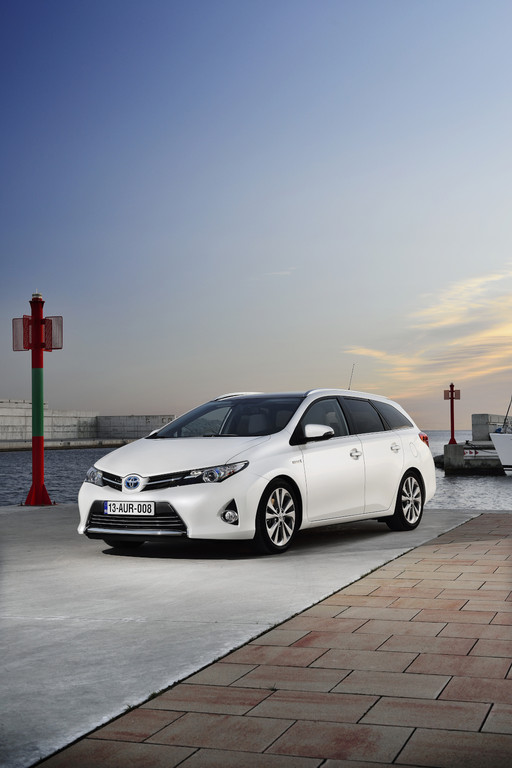 Genf 2013: Toyota Auris Touring Sports erster Vollhybrid-Kombi seiner Klasse