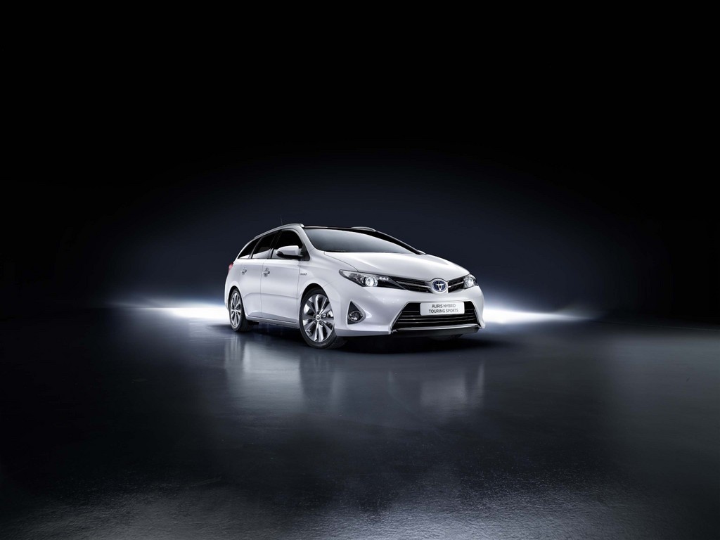 Genf 2013: Toyota Auris Touring Sports erster Vollhybrid-Kombi seiner Klasse