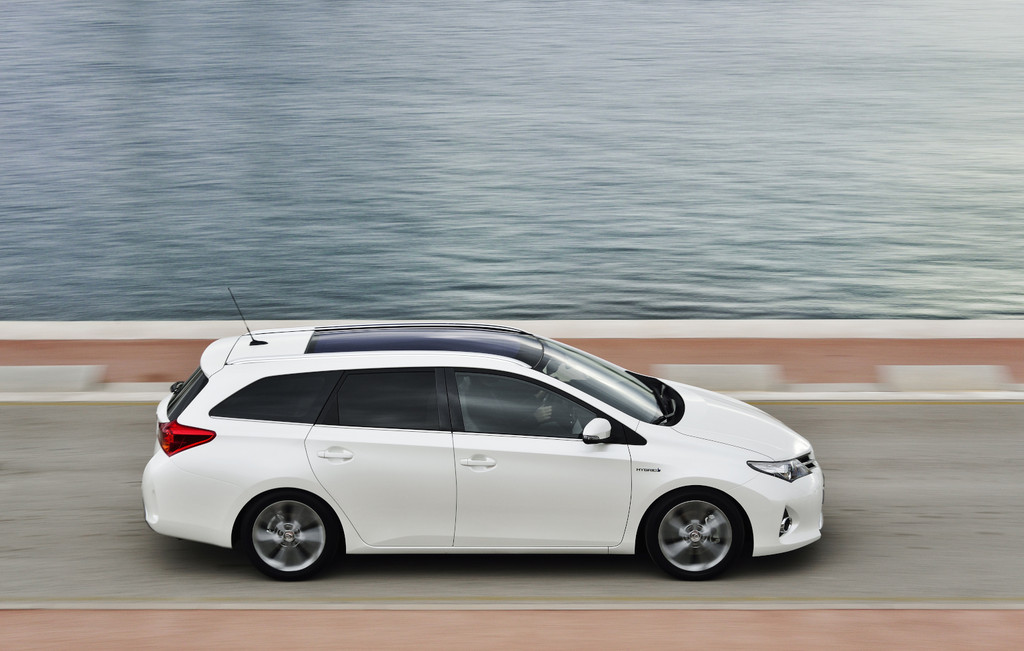 Genf 2013: Toyota Auris Touring Sports erster Vollhybrid-Kombi seiner Klasse