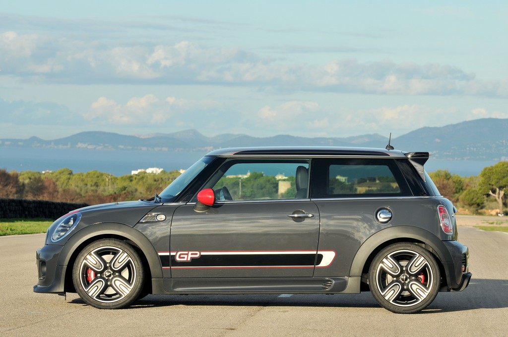Genf 2013: Weltpremiere für den Mini Clubman Bond Street