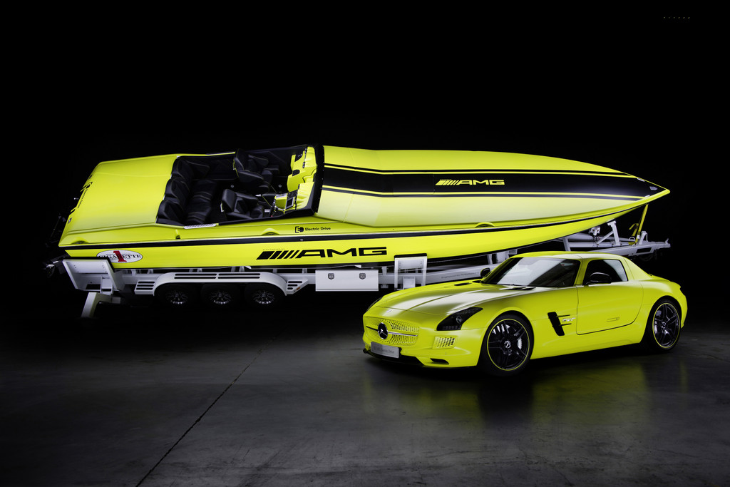 Mercedes-AMG treibt Elektro-Powerboat an