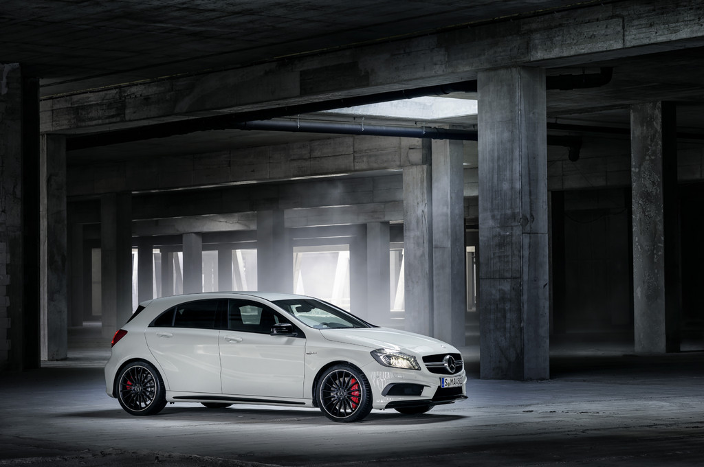 Mercedes-Benz A 45 AMG hat weltweit stärksten Vierzylinder