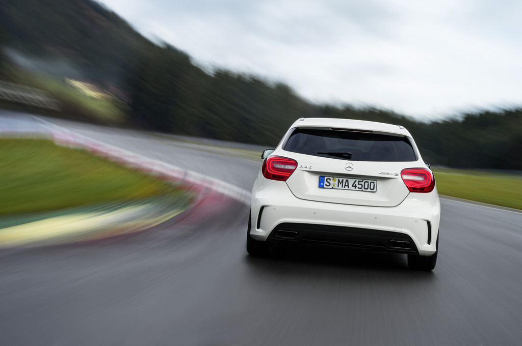 Mercedes-Benz A 45 AMG hat weltweit stärksten Vierzylinder