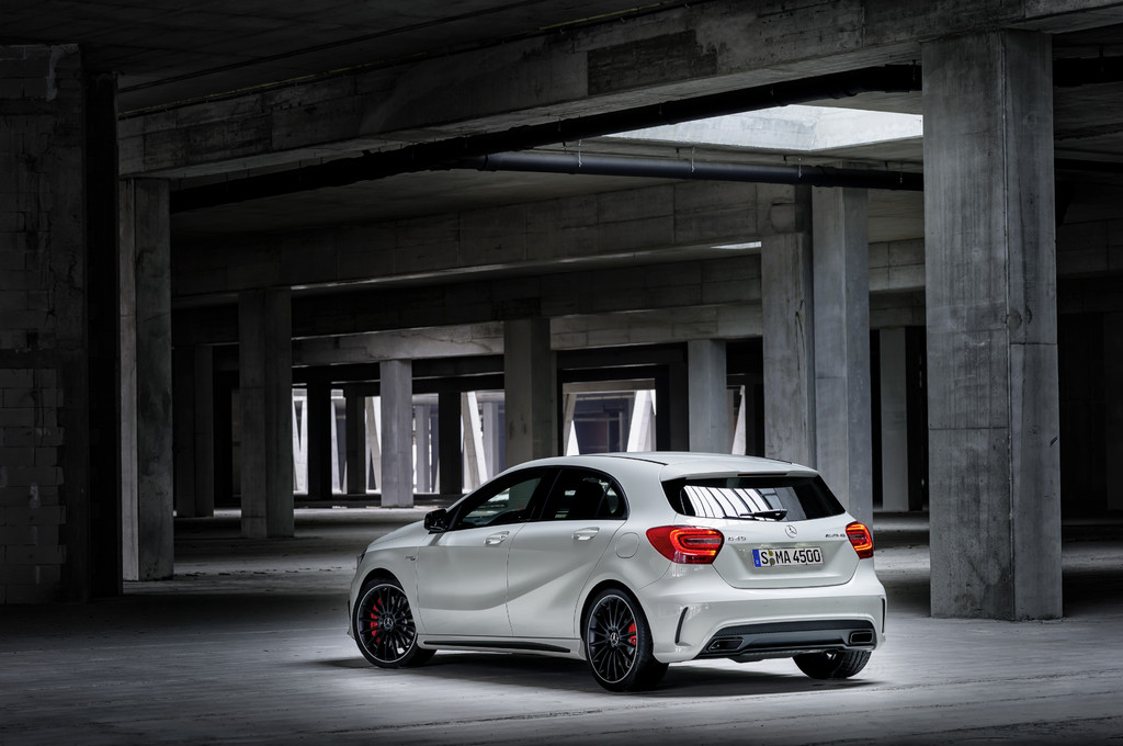 Mercedes-Benz A 45 AMG hat weltweit stärksten Vierzylinder