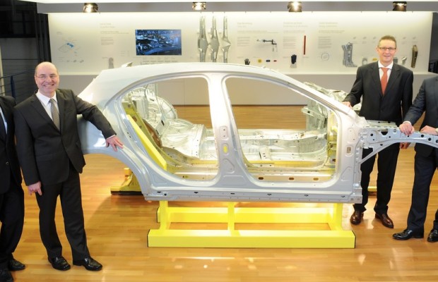 Mercedes-Benz-Werk Rastatt bietet Automobilbau zum Anfassen