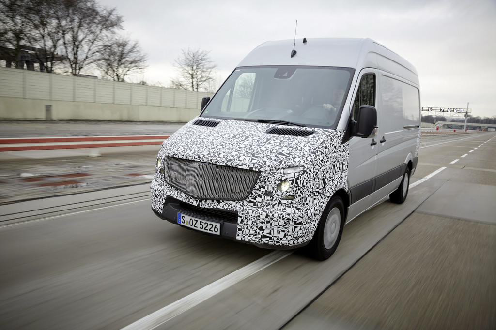 Mercedes-Benz bietet mehr Sicherheit für Transporter und Vans