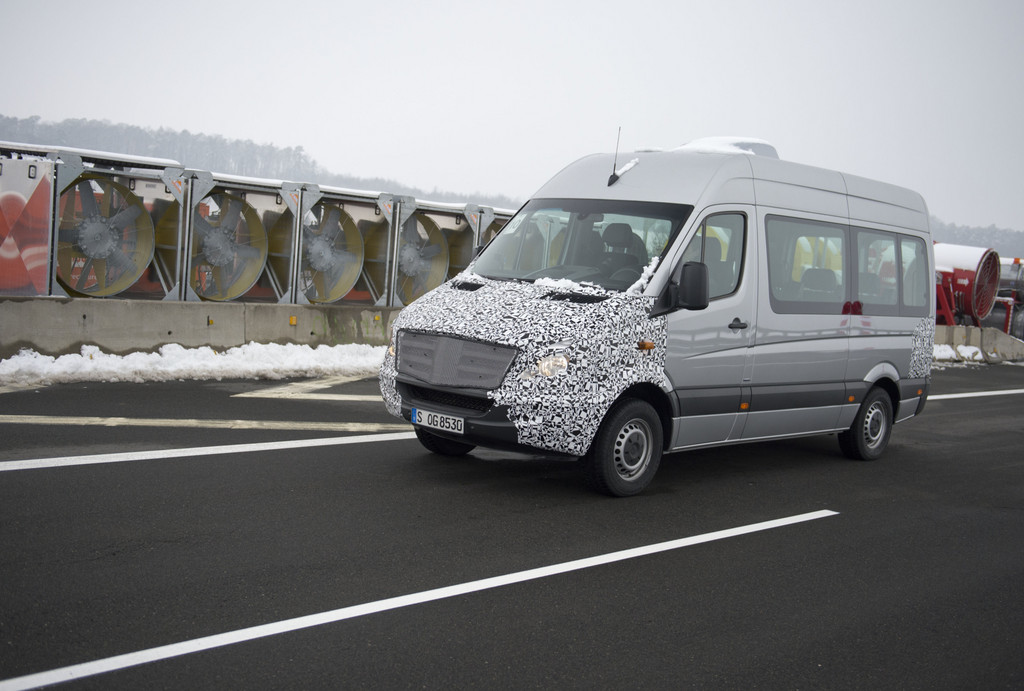 Mercedes-Benz bietet mehr Sicherheit für Transporter und Vans
