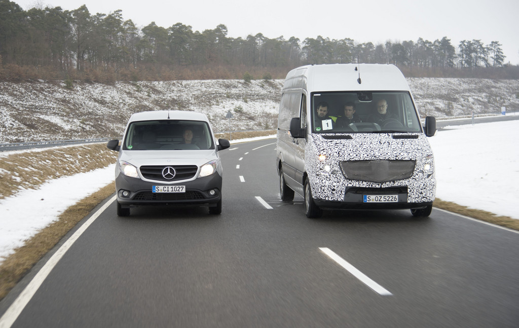 Mercedes-Benz bietet mehr Sicherheit für Transporter und Vans