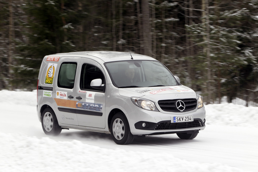 Mercedes-Benz stellt die besten Tranporter aufs Eis