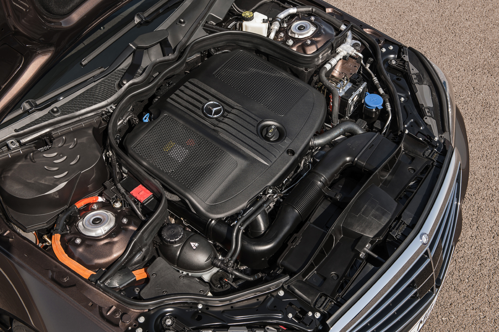 Mercedes-E-Klasse: Blick unter die Haube. 14 Motorisierungen stehen zur Wahl. 