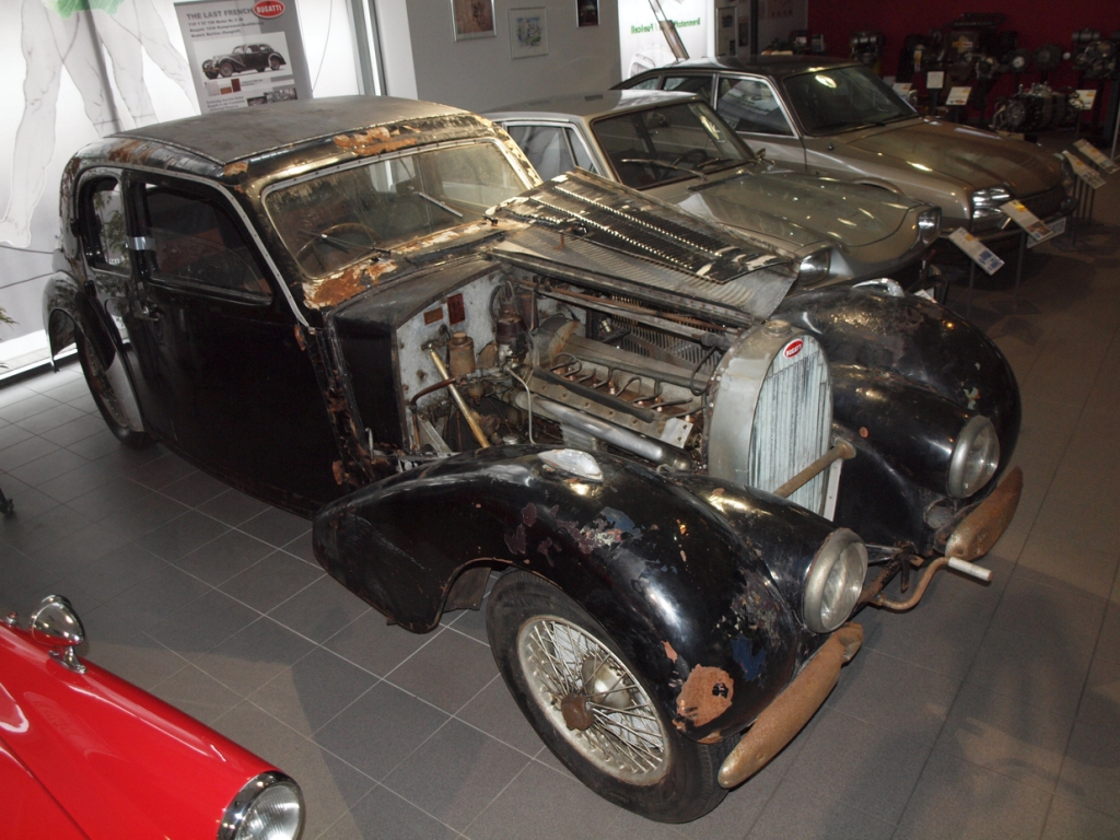 Museum AUTOVISION: Unrestaurierter Bugatti T57 aus Schlumpf-Sammlung