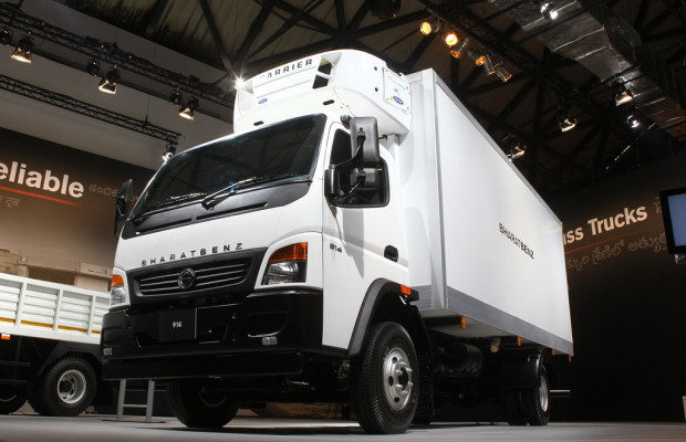 Neue Lkw von Bharatbenz