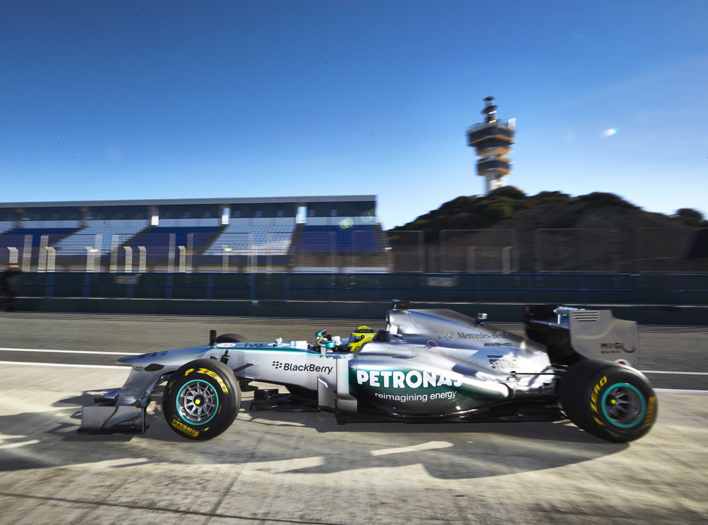 Neuer Silberpfeil F1 W04 in Jerez vorgestellt