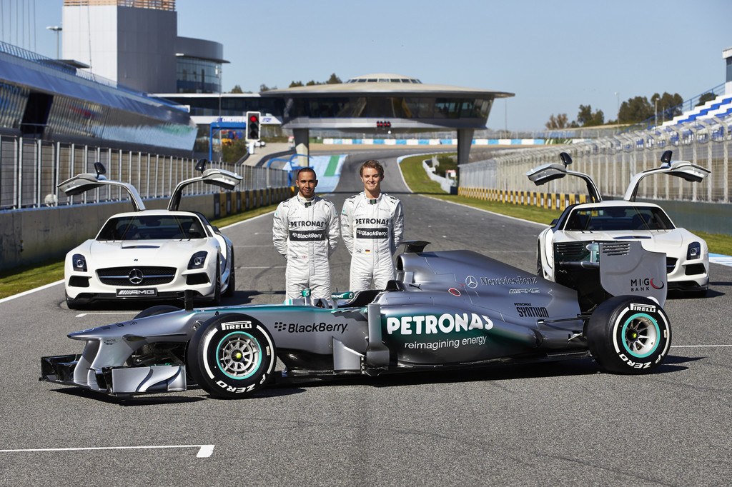 Neuer Silberpfeil F1 W04 in Jerez vorgestellt