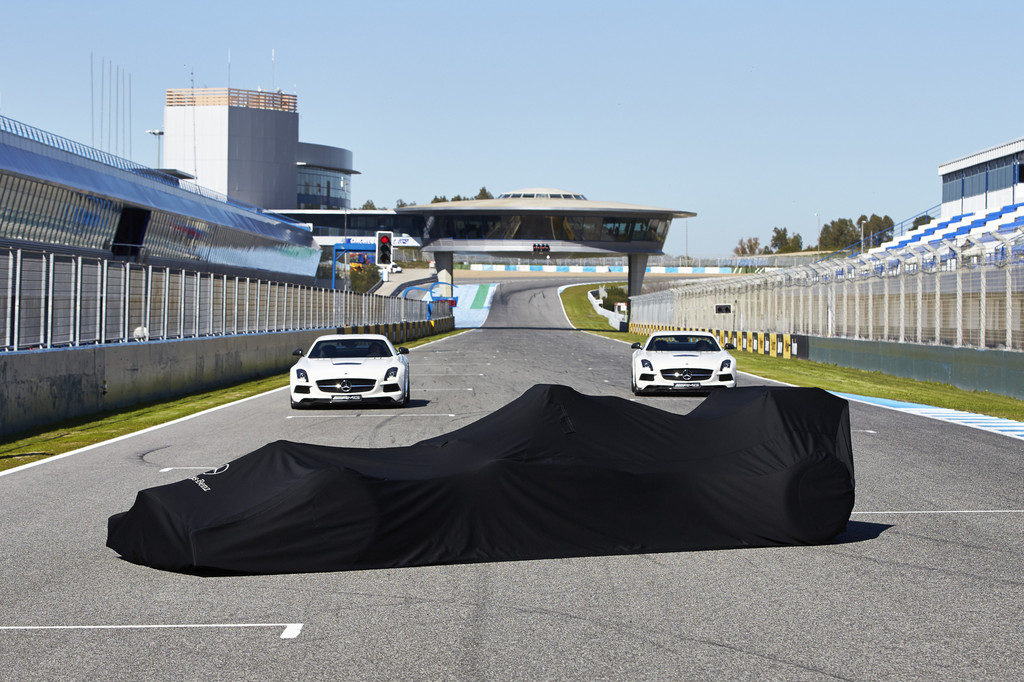 Neuer Silberpfeil F1 W04 in Jerez vorgestellt