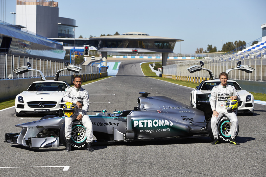 Neuer Silberpfeil F1 W04 in Jerez vorgestellt