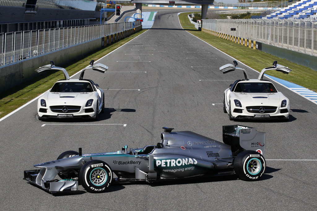 Neuer Silberpfeil F1 W04 in Jerez vorgestellt