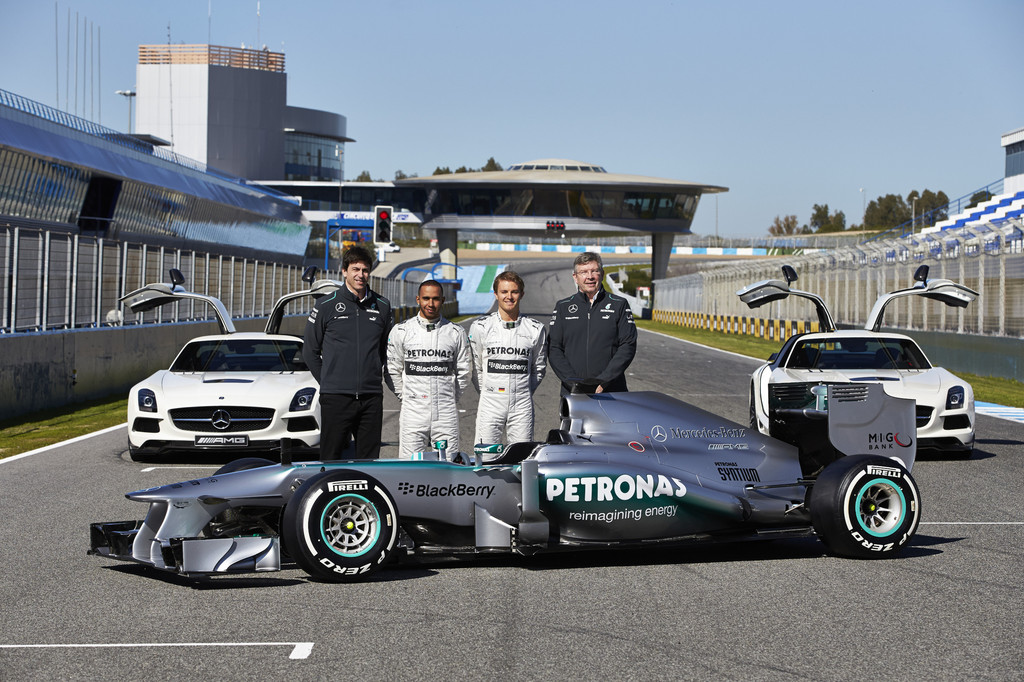Neuer Silberpfeil F1 W04 in Jerez vorgestellt