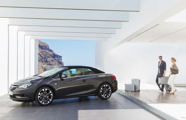 Opel Cascada: Viersitziges Mittelklasse-Cabrio mit Stoffverdeck feiert Premiere in Genf