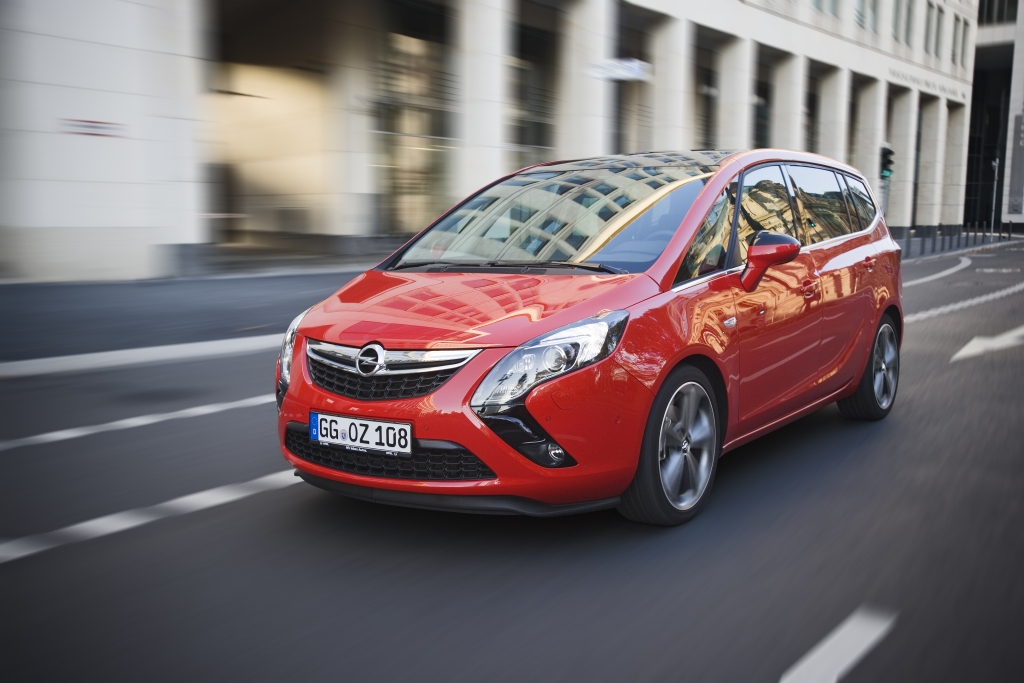 Opel Zafira Tourer 2.0-Liter BiTurbo CDTI: Doppelte Aufladung und reichlich Platz