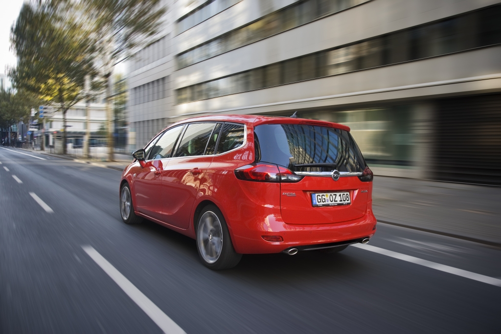 Opel Zafira Tourer 2.0-Liter BiTurbo CDTI: Doppelte Aufladung und reichlich Platz