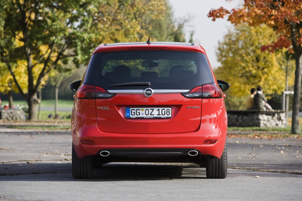 Opel Zafira Tourer 2.0-Liter BiTurbo CDTI: Doppelte Aufladung und reichlich Platz