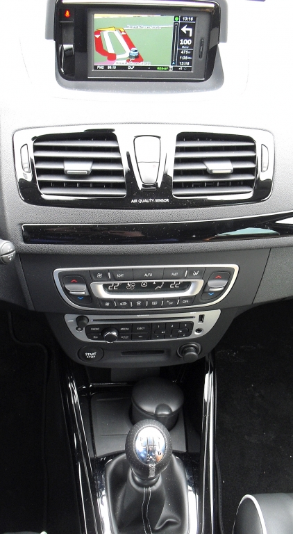 Renault Mégane: Blick auf den mittleren Armaturenträger.