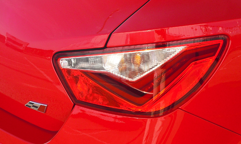 Seat Ibiza Cupra: Die Heckleuchten sind ebenfalls in LED-Technik ausgeführt. 