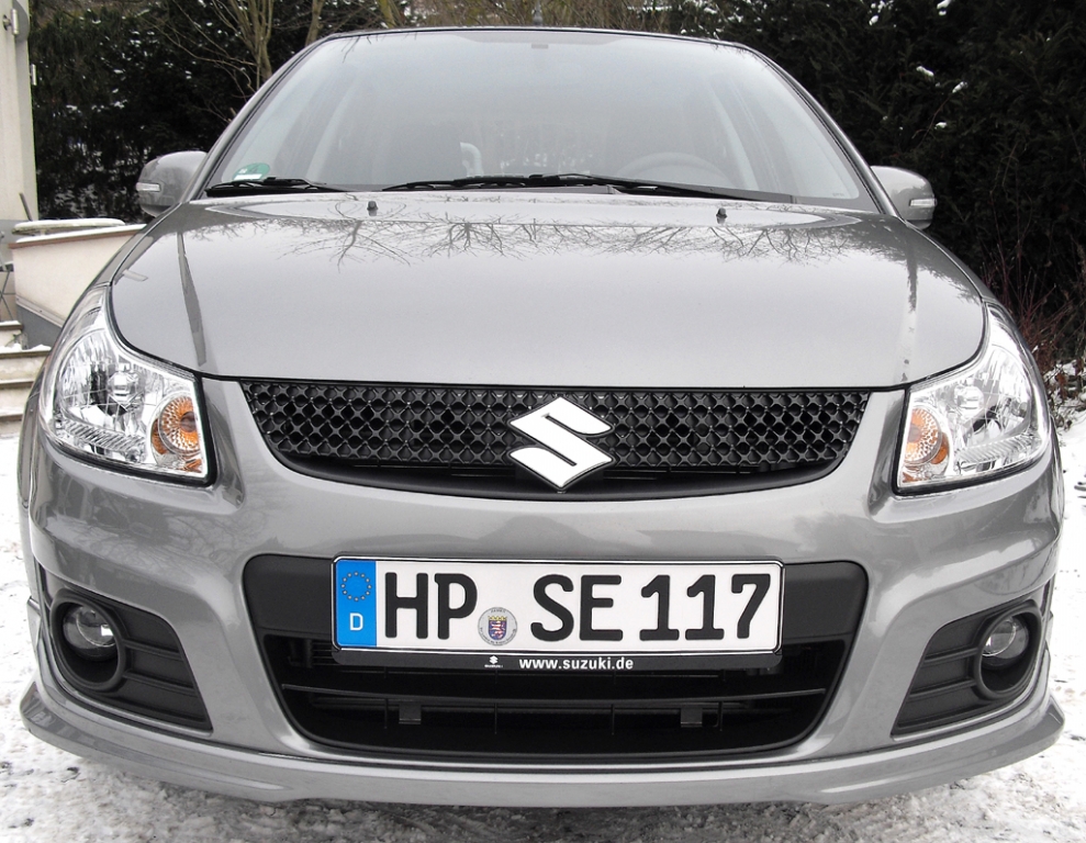 Suzuki SX4: Blick auf die Frontpartie.
