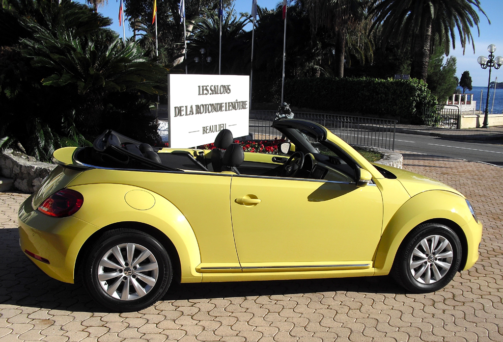 VW Beetle Cabrio: So sieht der offene Beetle von der Seite aus ... 