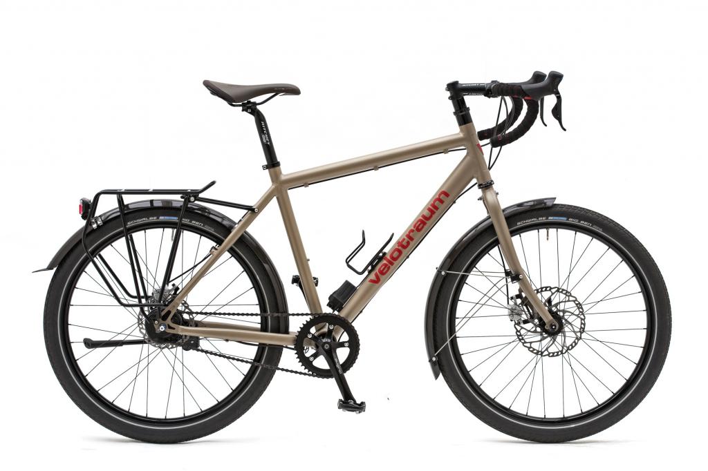 Velotraum bietet bei seinem VK-8 (von 2.500 Euro an aufwärts) eine elektronische Elfgang-Nabenschaltung