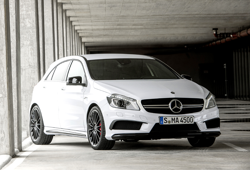 Vierzylinder-Premiere: Mercedes A 45 AMG 4Matic. 