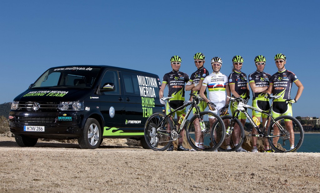 Volkswagen Nutzfahrzeuge bleibt Titelsponsor des Multivan Biking Teams