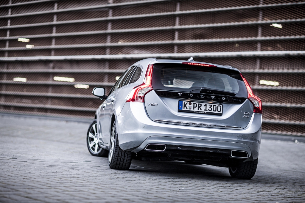 Volvo V60 D6 AWD Plug-in-Hybrid: Stark und sauber - der 283 PS Hybrid