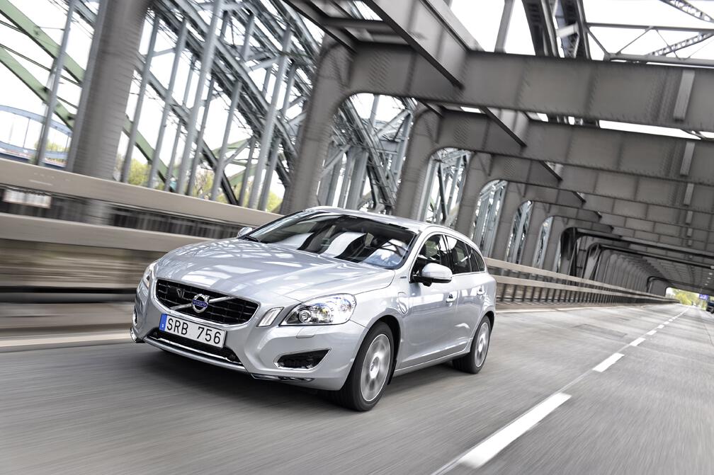 Volvo V60 D6 AWD Plug-in-Hybrid: Stark und sauber - der 283 PS Hybrid