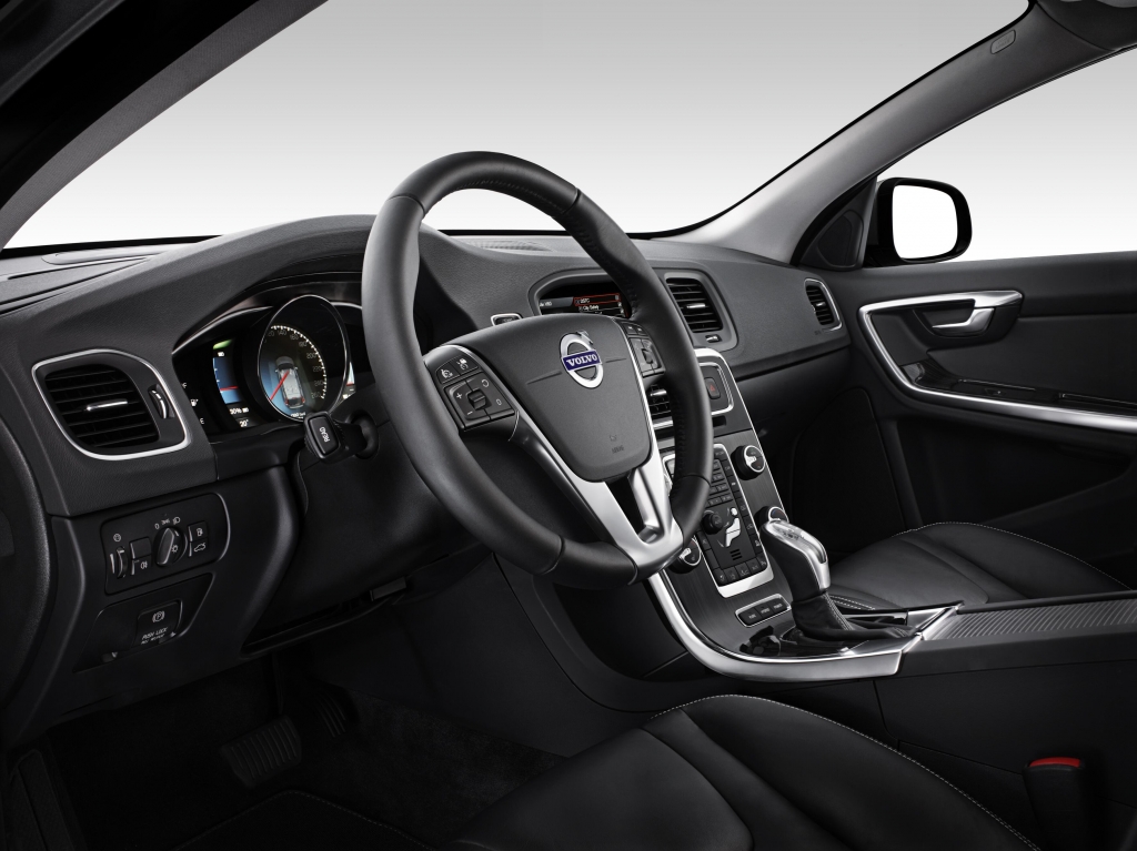 Volvo V60 D6 AWD Plug-in-Hybrid: Stark und sauber - der 283 PS Hybrid