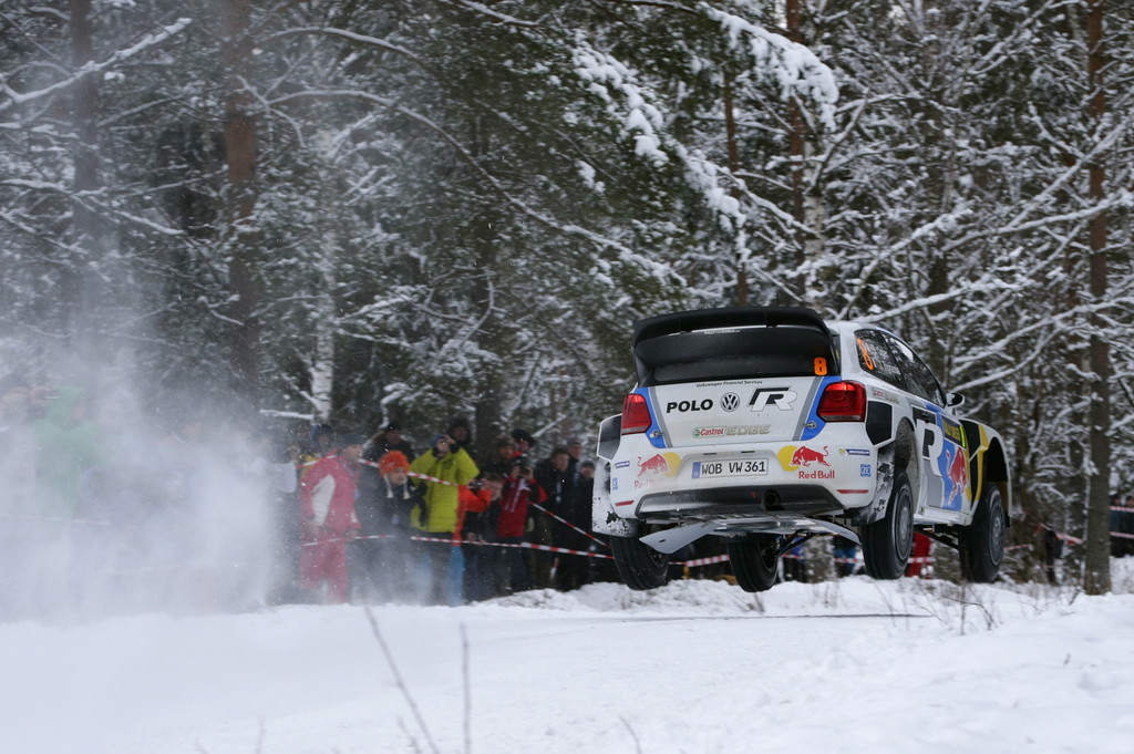 WRC 2013: Volkswagen rückt dem Weltmeister auf die Pelle